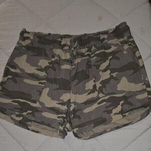 Dash Camo Print Women's Shorts Size Large